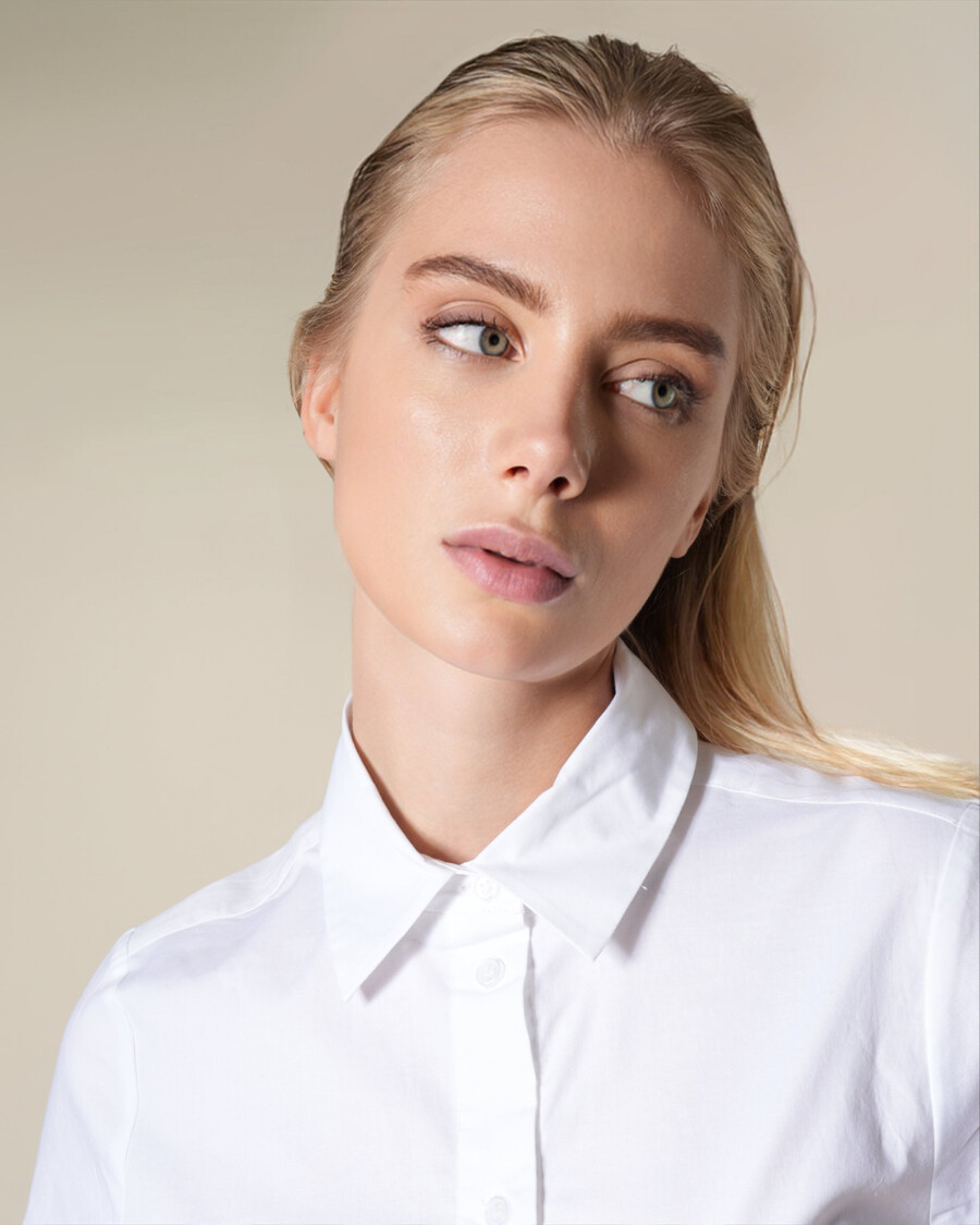 camisa blanca asimétrica