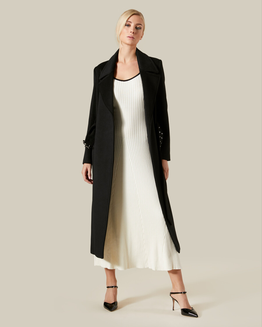 vestido de punto con ribete en contraste